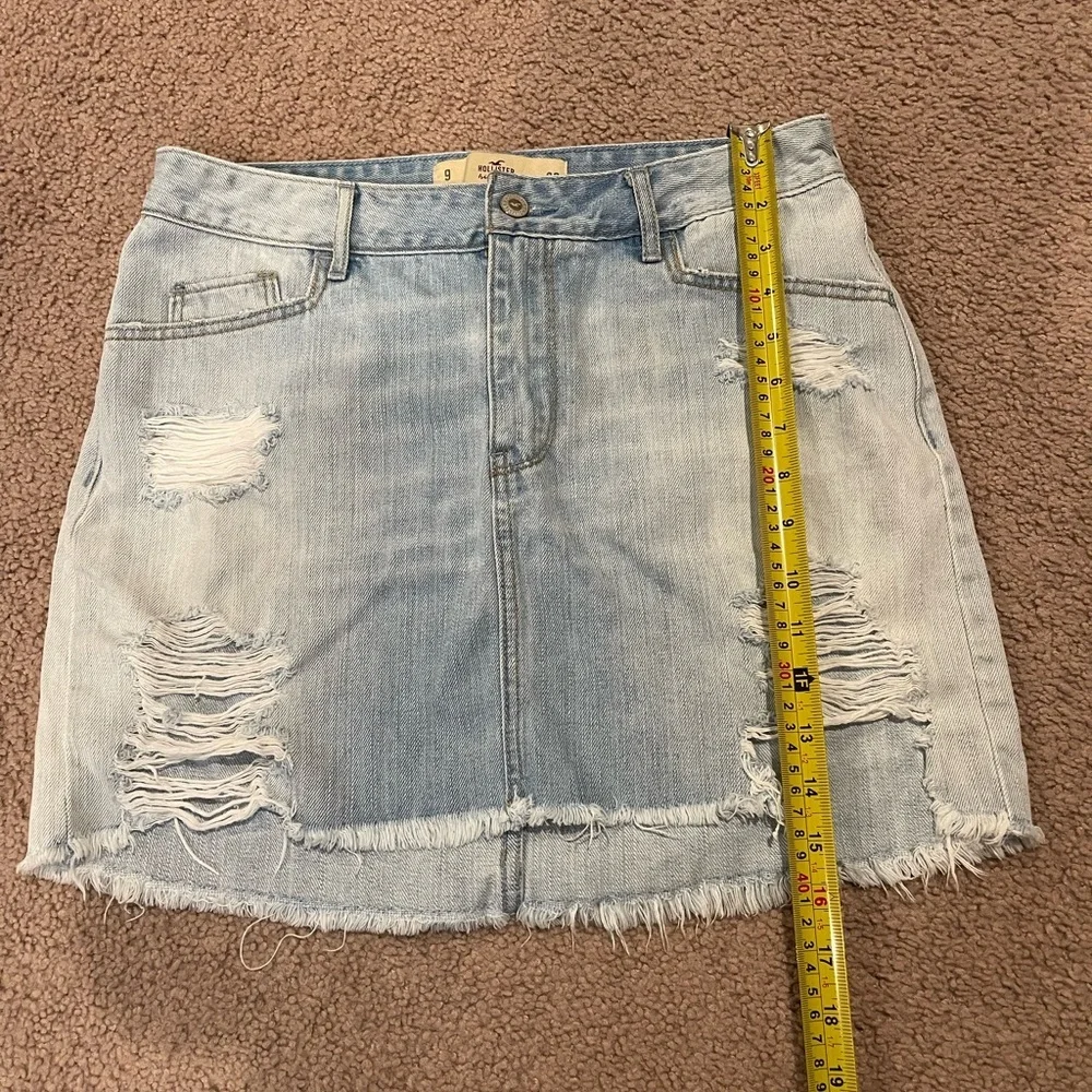 HOLLISTER Trendy High Rise Y2k Distressed Denim Mini Skirt